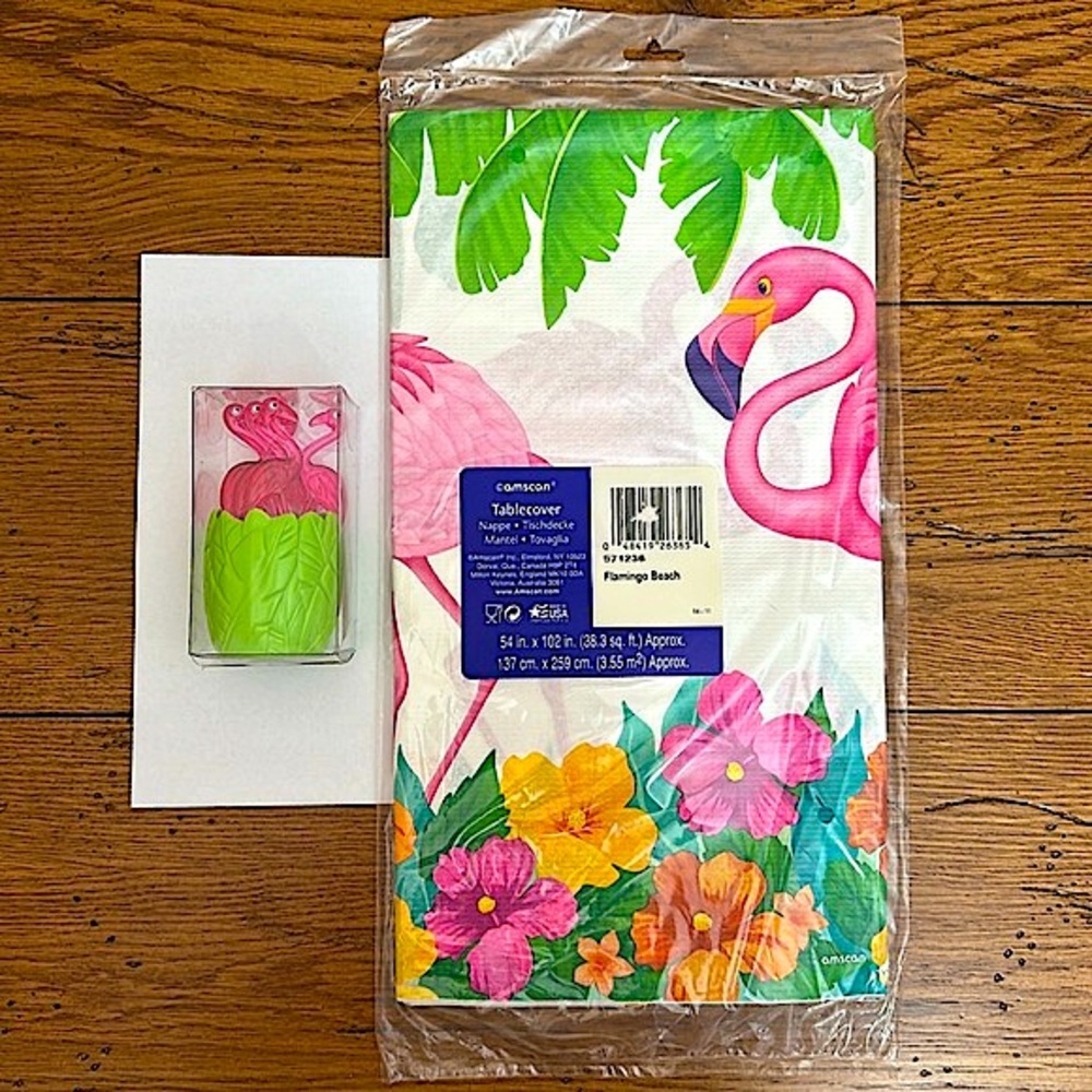 Flamingo Tablecover and Flamingo Party Picks - Party Supplies Tableware - Picture 7 of 7